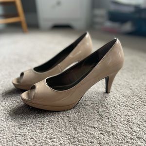 Nude heels size 8.5